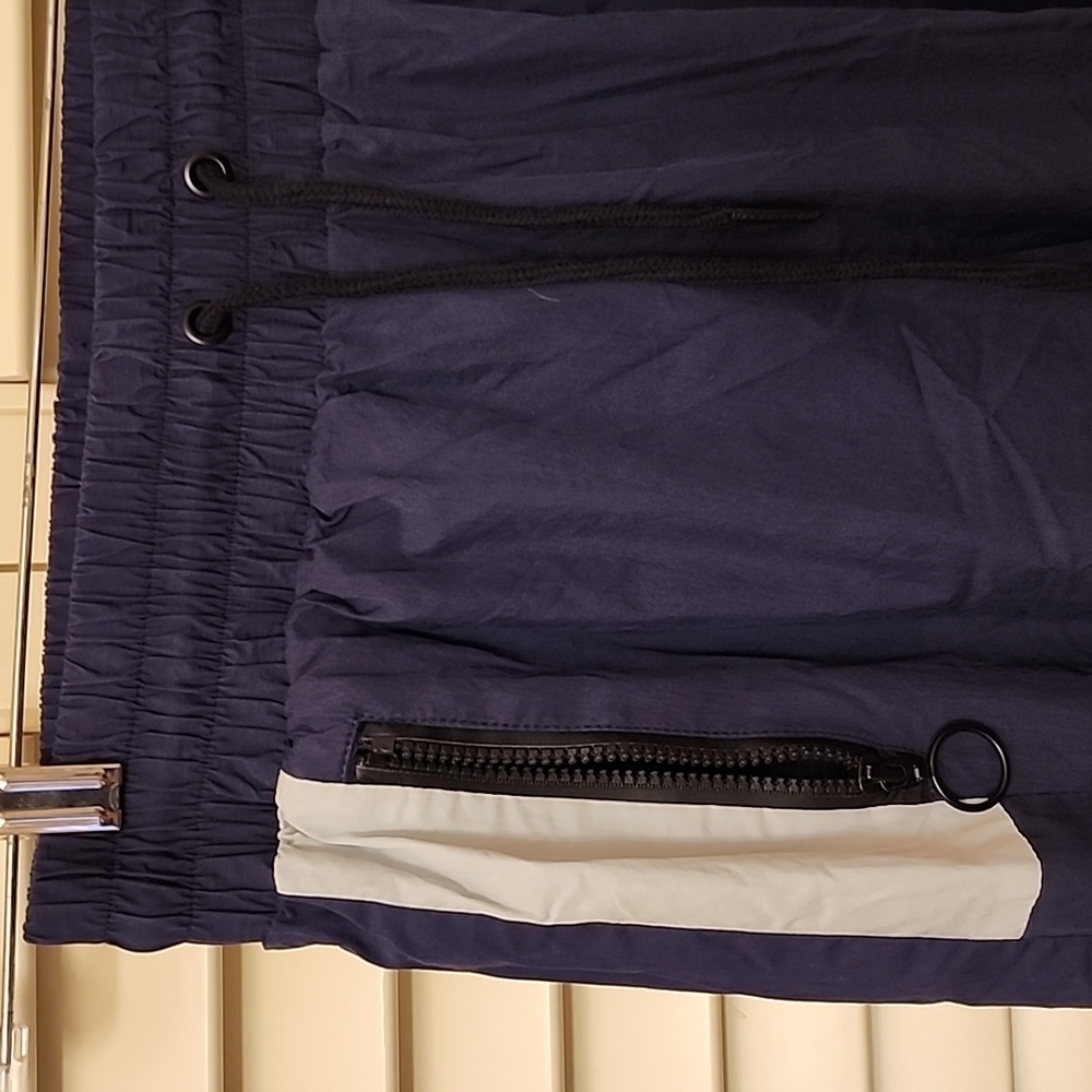 Colorblocked Athletic Pants - Picture 7 of 8